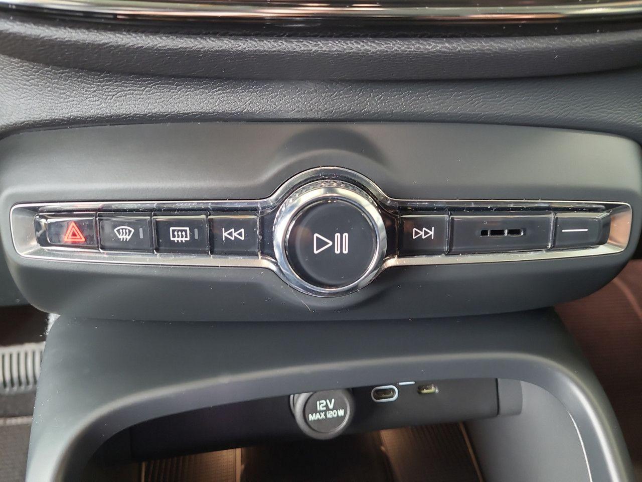 Volvo XC 40 Plus Dark 2WD