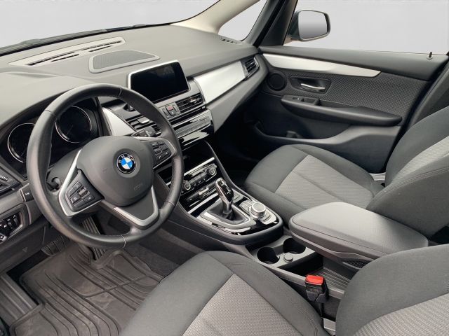 Fahrzeugabbildung BMW 220d Gran Tourer Automatik+LED+Navi+Tempomat+PDC