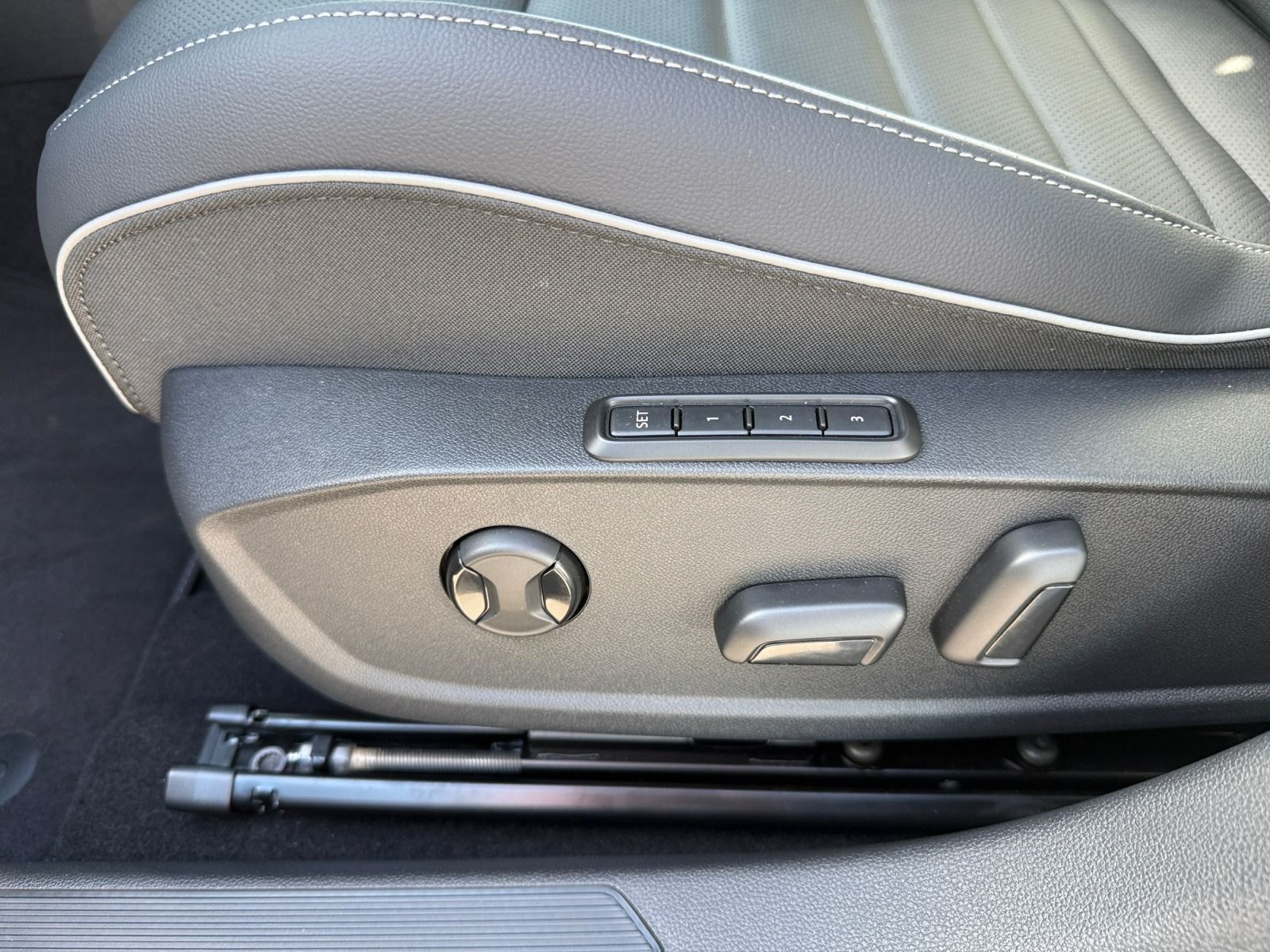 Volkswagen Golf - Bild 20