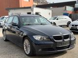 BMW 325xi touring LPG | Panorama | AHK | Leder - BMW 325 aus 2006: 325xi