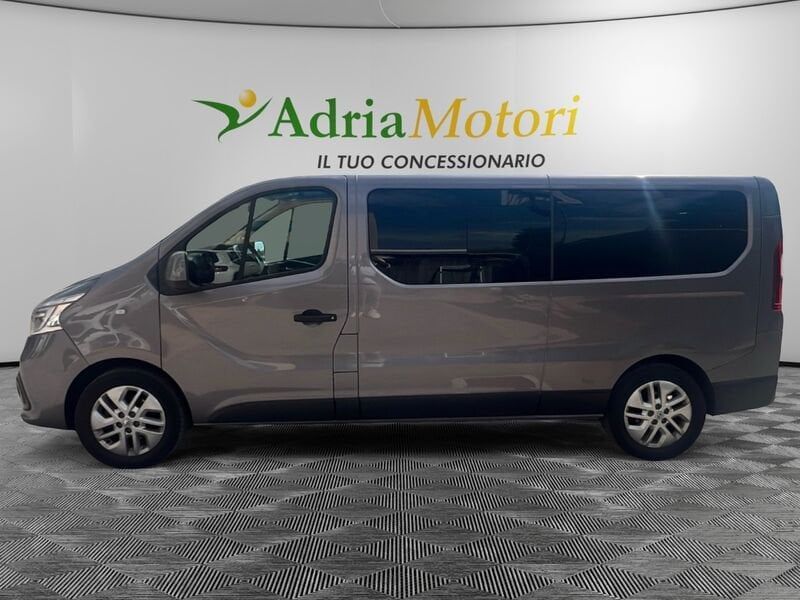 Renault Trafic 2.0 dCi 145CV PL-TN Intens Heavy  imagem 2