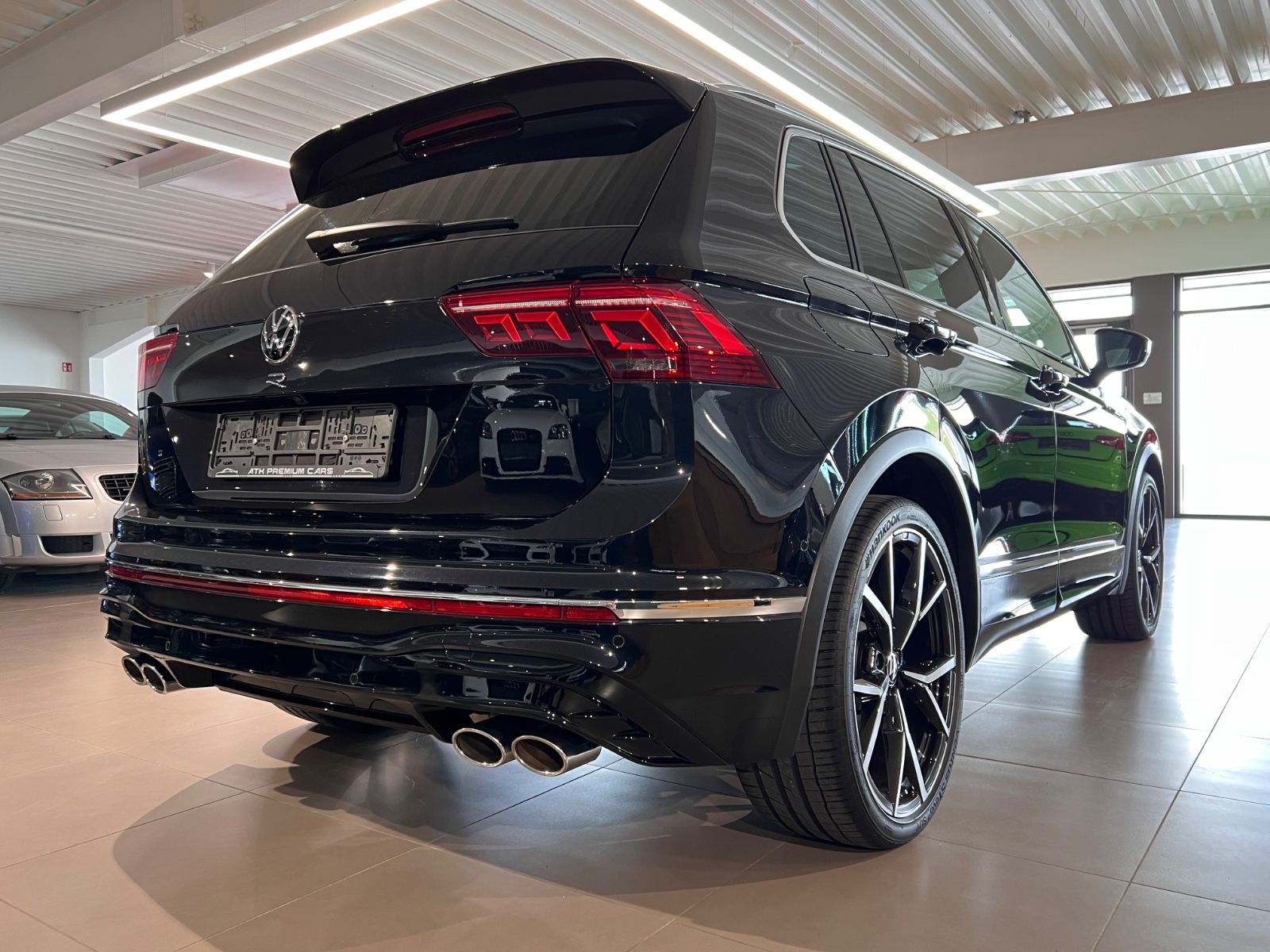 Volkswagen Tiguan 2.0TSI DSG 4MOTION R AHK SCHALEN 4xKAMERA foto 18