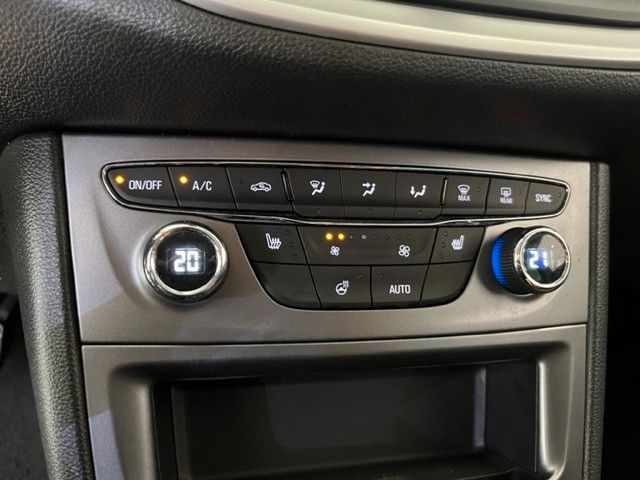 Fahrzeugabbildung Opel Astra Lim. 1.0 EDITION NAVI/PDC/WINTER/NEBEL/LED