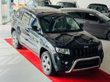 Jeep Grand Cherokee 5.7 V8 HEMI Overland - Jeep Grand Cherokee Overland mit Benzin-Antrieb