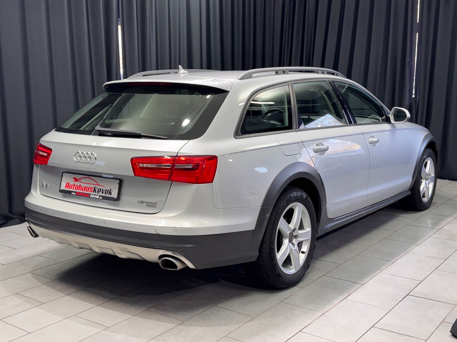 Fahrzeugabbildung Audi A6 Allroad quattro 3.0 TDI|LEDER|NAVI|LUFT|XENON