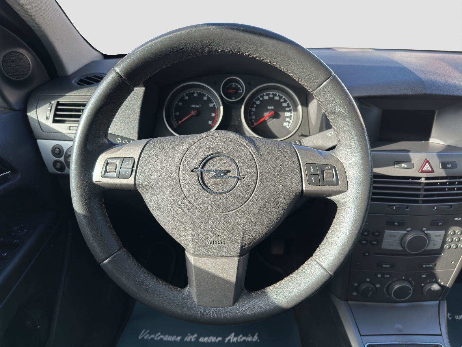 Fahrzeugabbildung Opel Astra H GTC Edition/Tempomat/Klima/PDC