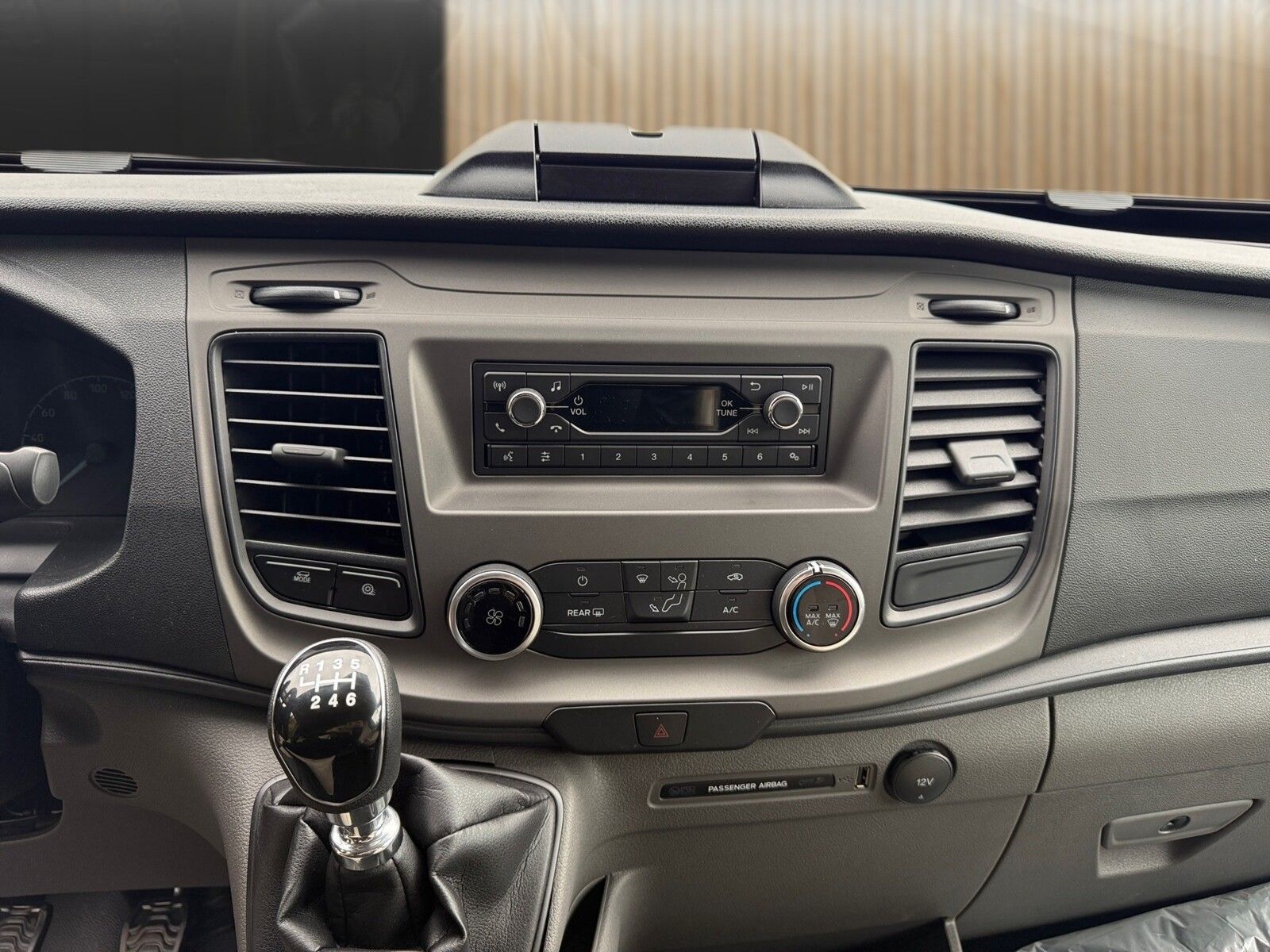 Fahrzeugabbildung Karmann Dexter 4x4 DE 570 AW Klima, RFK, Heizung 4KW