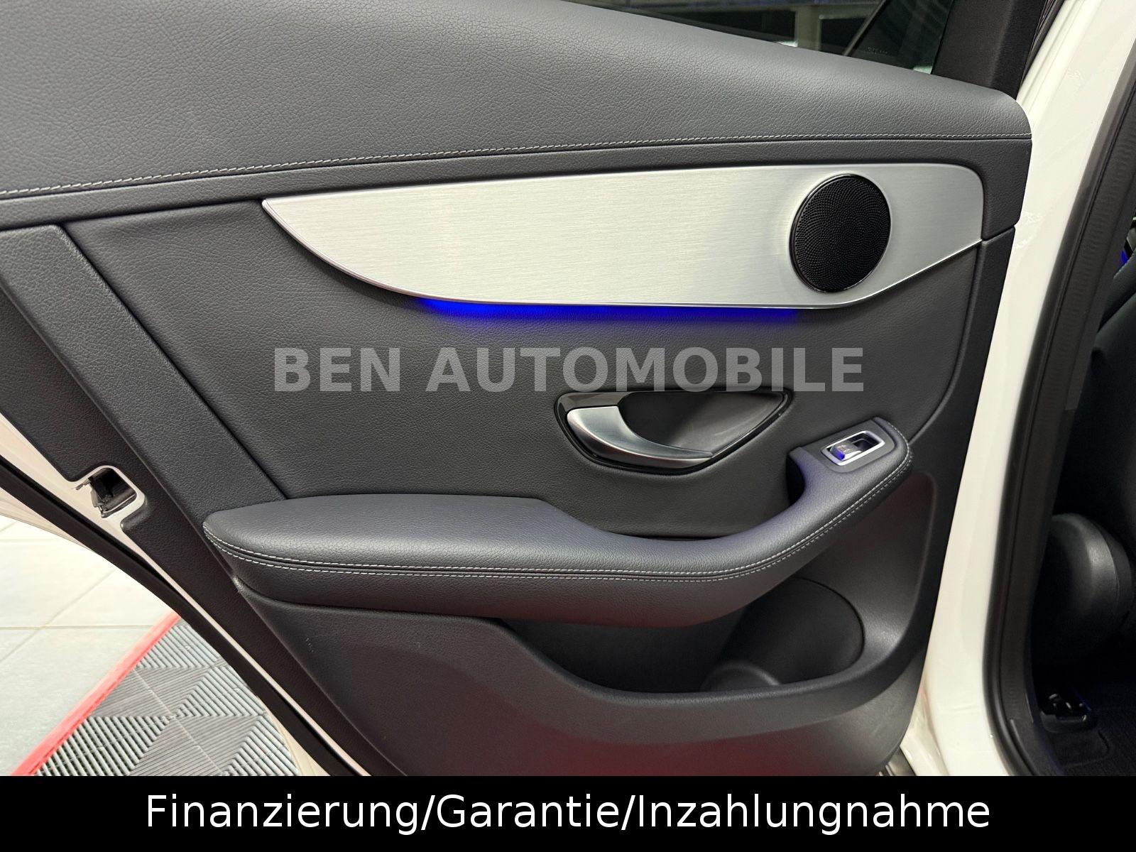 Mercedes-Benz GLC 300d 4Matic PANO+LED+RFK+AHK
