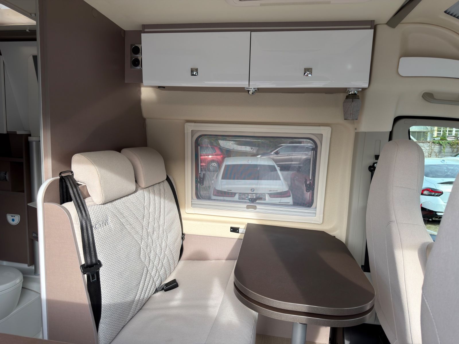 Fahrzeugabbildung Bürstner Eliseo C602|LUFTFAHRWERK|KAMERA|FACELIFT