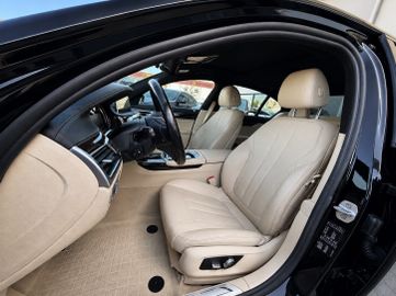BMW 730 - 9