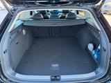 Skoda Superb Combi 2.0 TDI L&K AHK+PANO+Matrix-LED - Skoda: Allradantrieb
