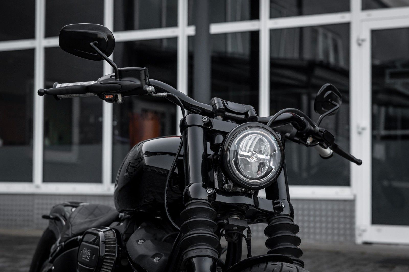 Fahrzeugabbildung Harley-Davidson FXBBS STREET BOB Softail 114 CUI - JEKILL&HYDE
