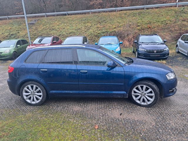 Audi A3 Sportback 1.6 TDI Klima M+S TÜV NEU