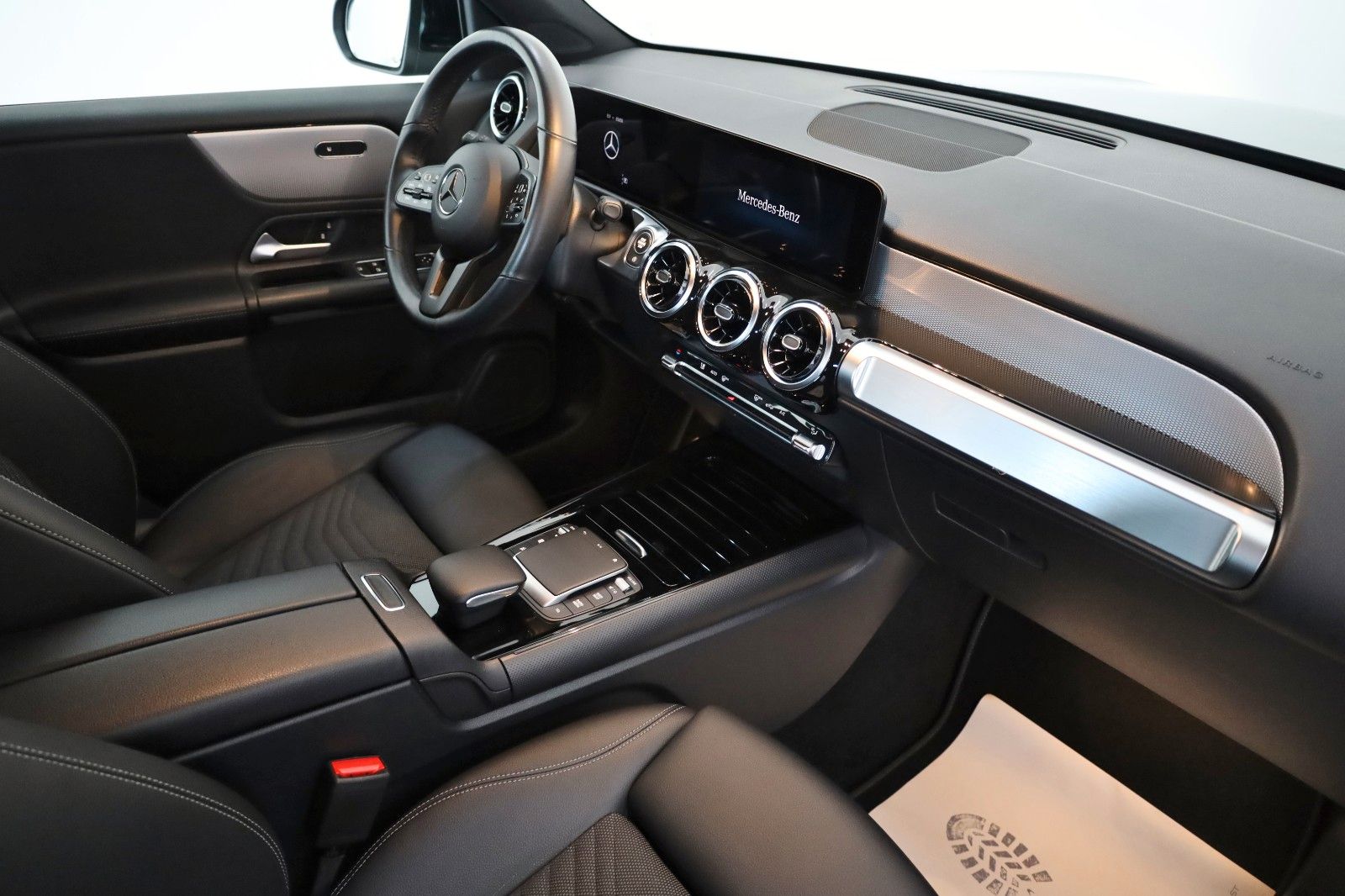 Fahrzeugabbildung Mercedes-Benz GLB 200d Style T.Leder,Navi,LED,SH,Park Paket