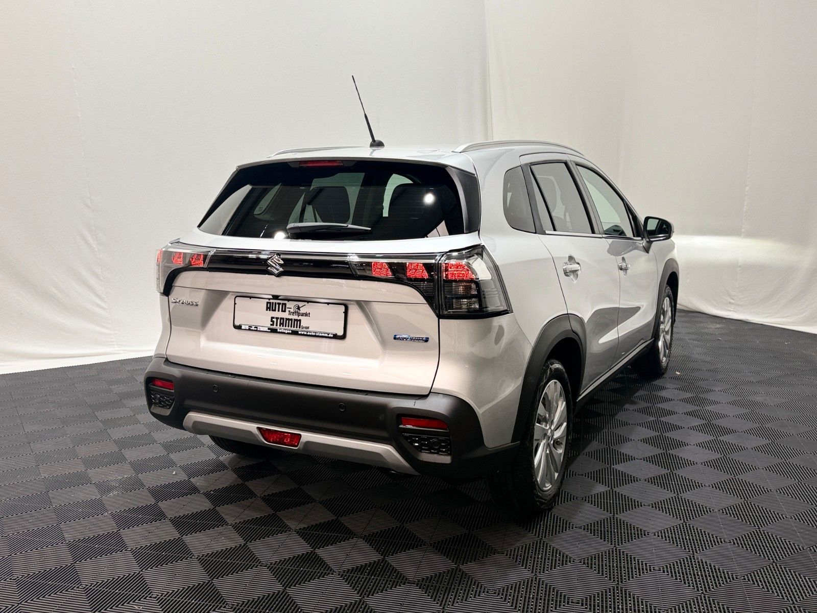 Fahrzeugabbildung Suzuki S-Cross 1.4 BOOSTERJET Hybrid Comfort