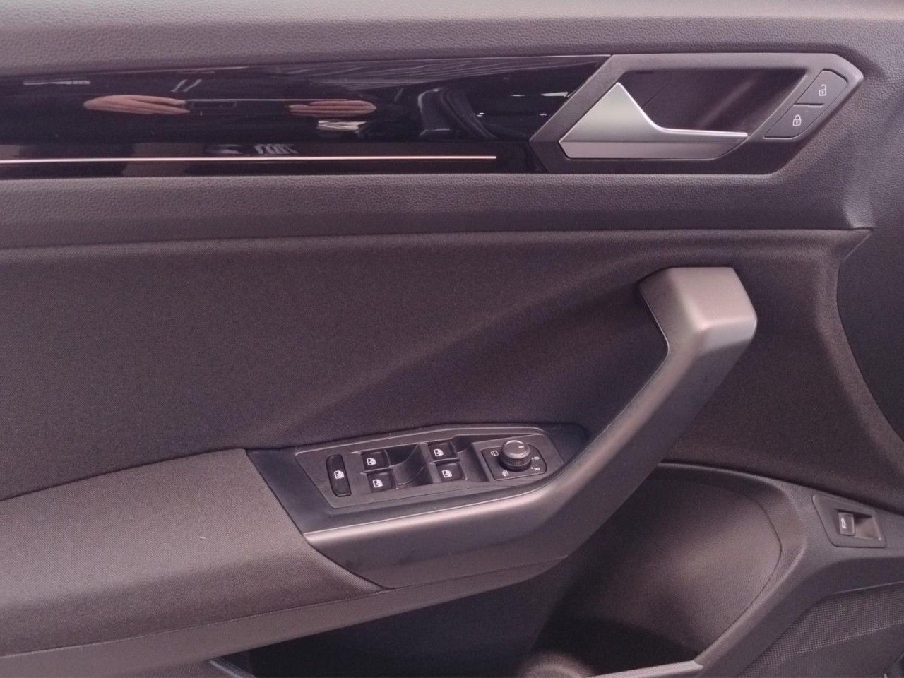 T-Roc Sport 1.5 TSI DSG Klima Navi Einparkhilfe