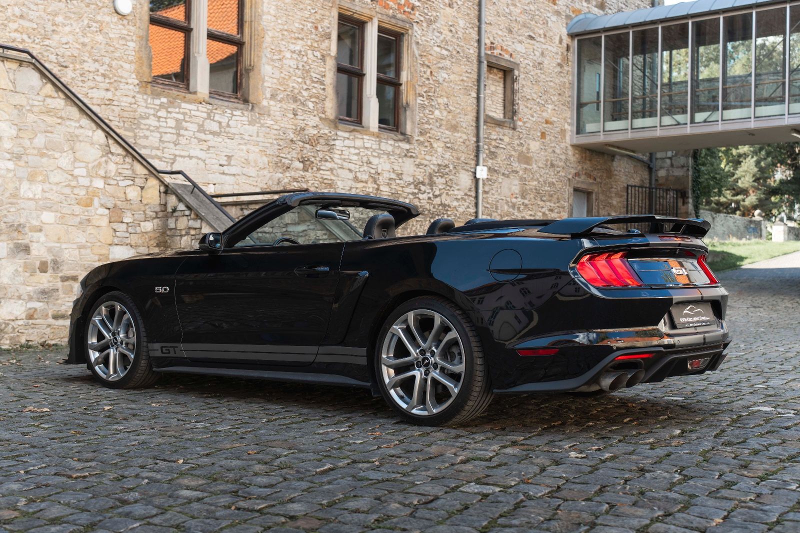 Fahrzeugabbildung Ford Mustang GT 5.0L Kabrio LED KAM NAV SHZ/SZK