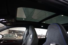 VW Tiguan 1.5 eTSI R-Line | Pano | HuD | AHK | 20" VW Tiguan 1.5 eTSI R-Line | Pano | HuD | AHK | 20"