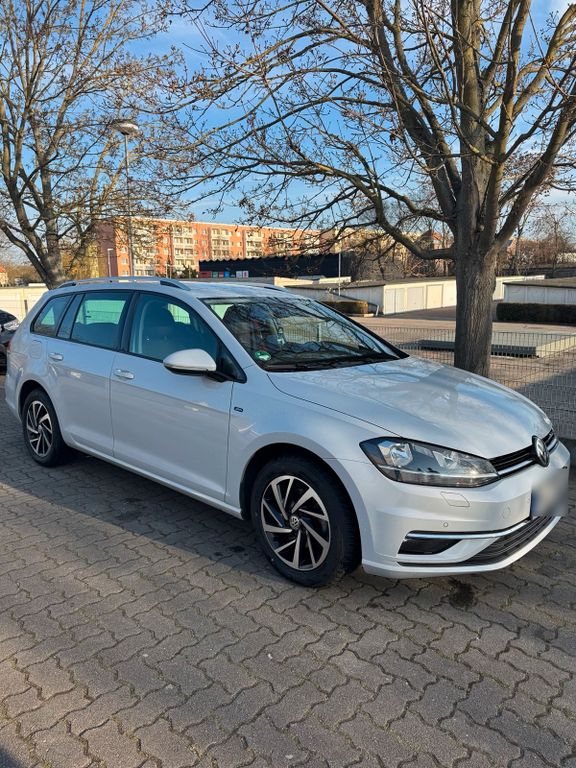 Image of Volkswagen Golf