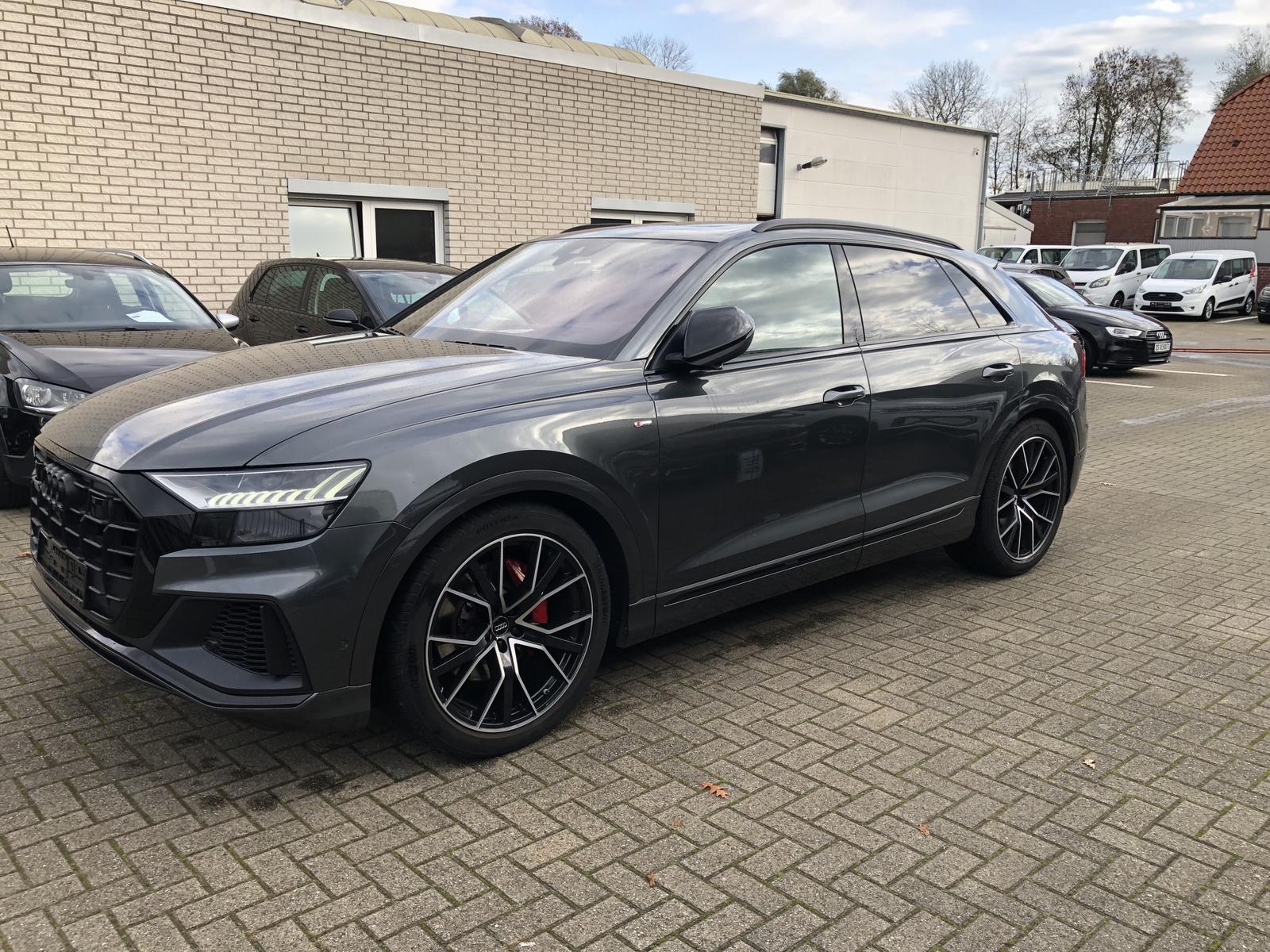 Audi Q8 50 TDI 3X Sline Pano Head Up Matrix Rauten Lu