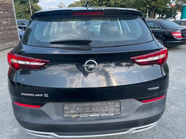 Fahrzeugabbildung Opel GRANDLAND X 1.2 Turbo Innovation AT