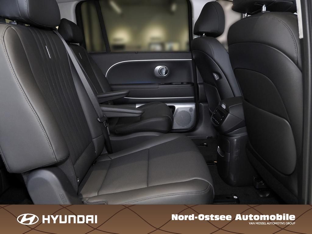 Fahrzeugabbildung Hyundai IONIQ 9 UNIQ Pano-Glas-Schiebedach Swivel Paket