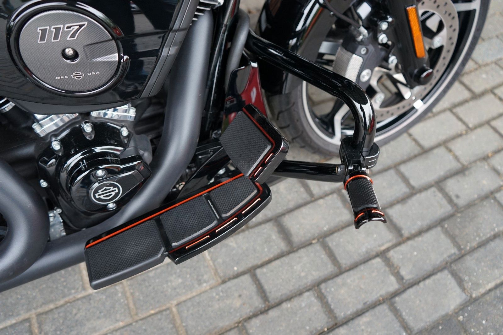 Fahrzeugabbildung Harley-Davidson Street Glide FLHX mit vielen Umbauten