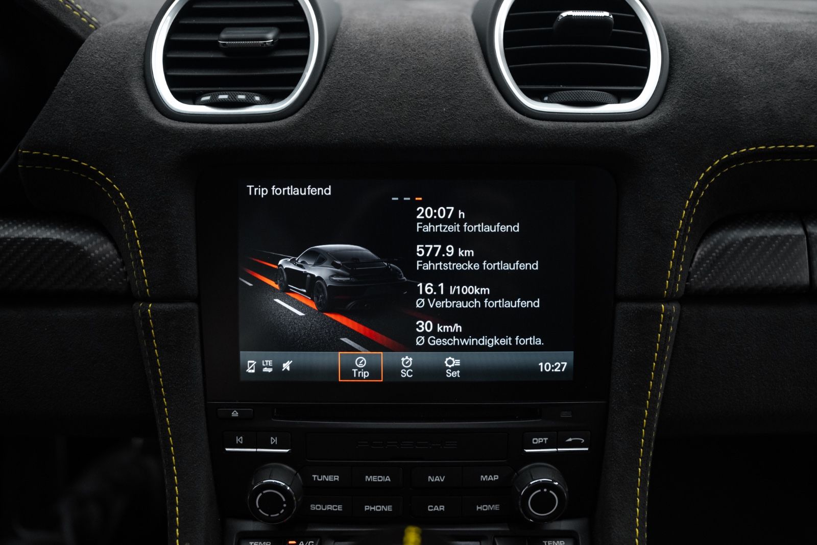 Fahrzeugabbildung Porsche 718 Cayman GT4 RS WEISSACH/PCCB/LIFT/CARBON