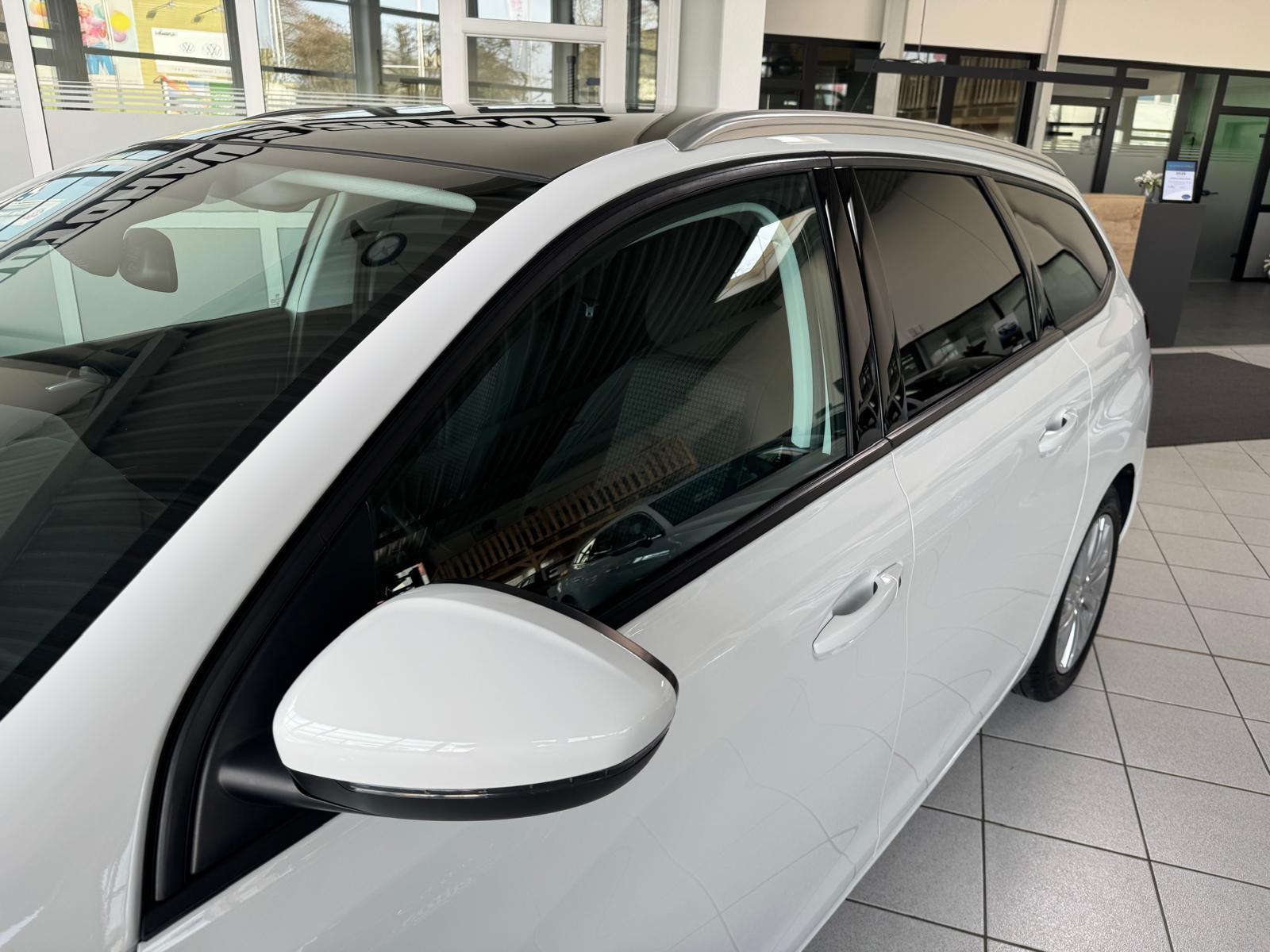 Peugeot 308 Style *Panorama*Kamera*CarPlay*Navi*SHZ*PDC*