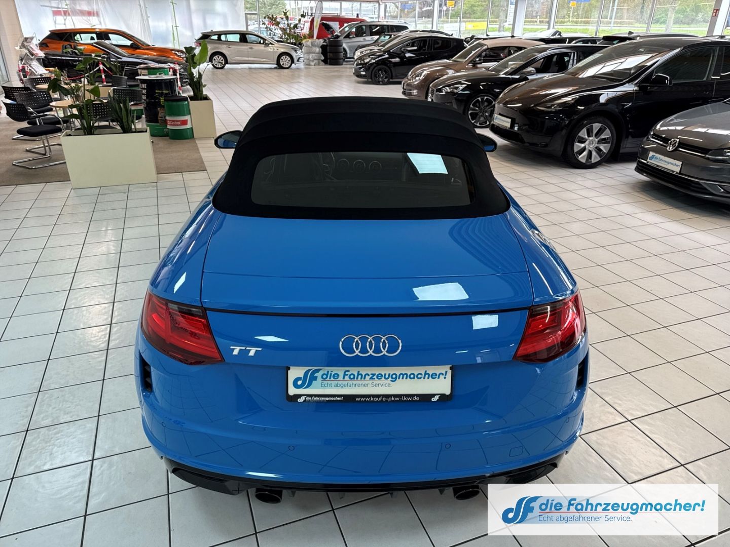 Fahrzeugabbildung Audi TT 40 TFSI 2.0 S line Sportpaket El. Verdeck Nav