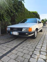Audi 100 H Zulassung / Originalzustand / Standheizung - weiße Audi 100