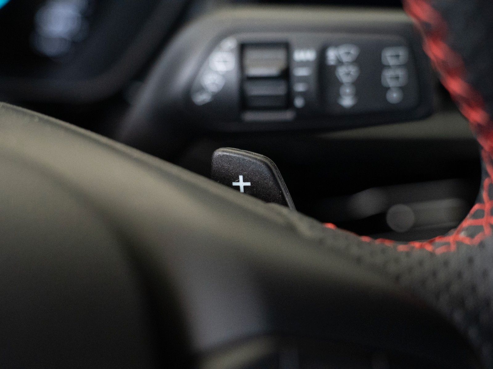 Fahrzeugabbildung Ford Focus Turnier ST-Line AUTOM./WINTER-P./AHK