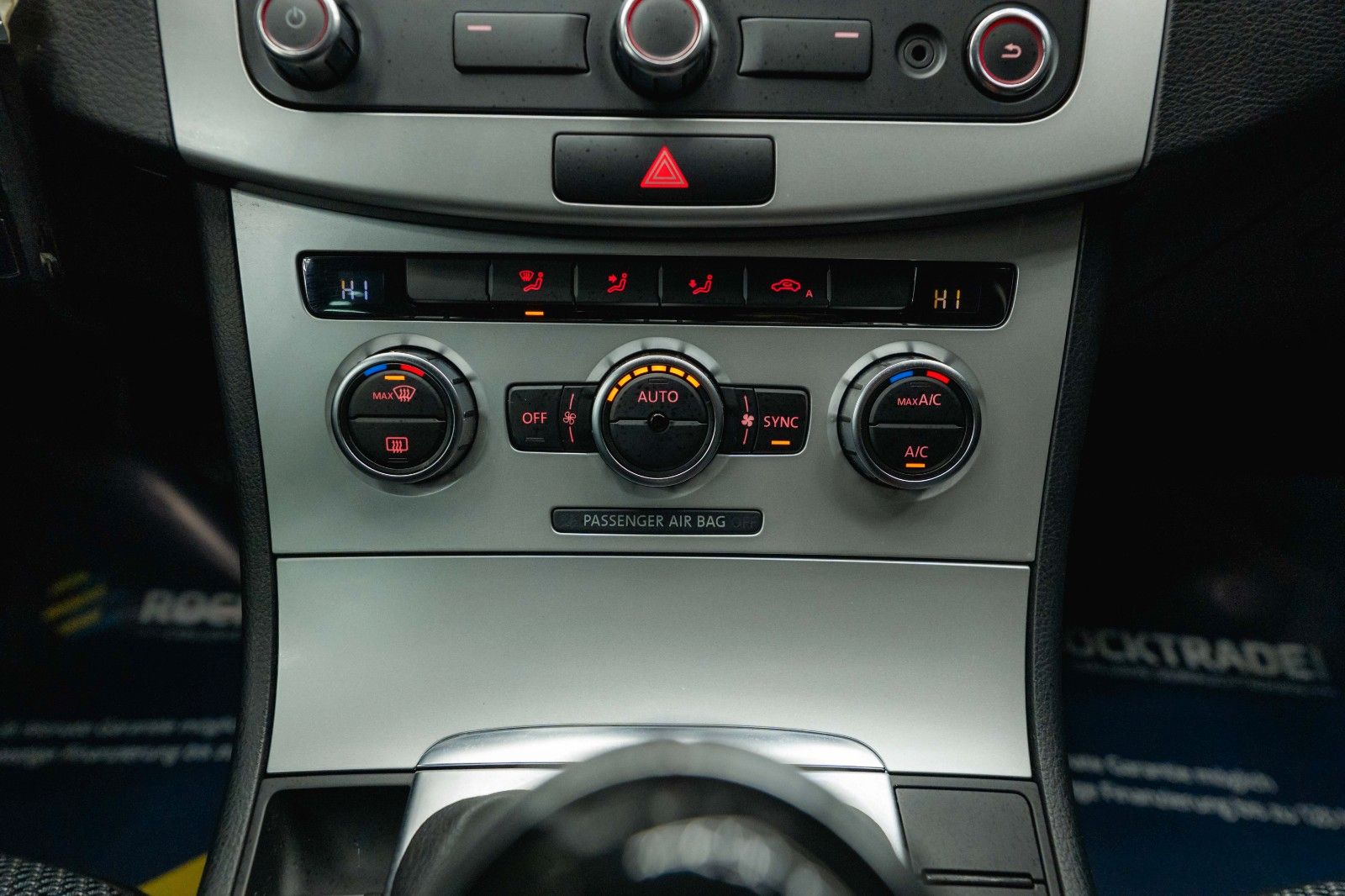 Fahrzeugabbildung Volkswagen Passat Variant 1.6 TDI Trendline BlueMotion TÜV