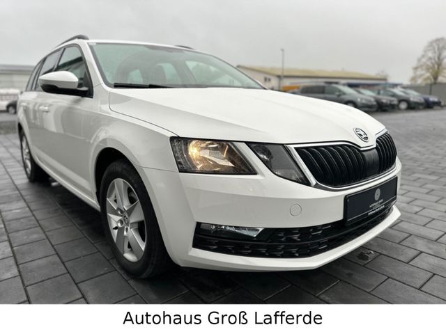 Skoda Octavia Combi 1.6 TDI PDC Navi 8 fach Bereift