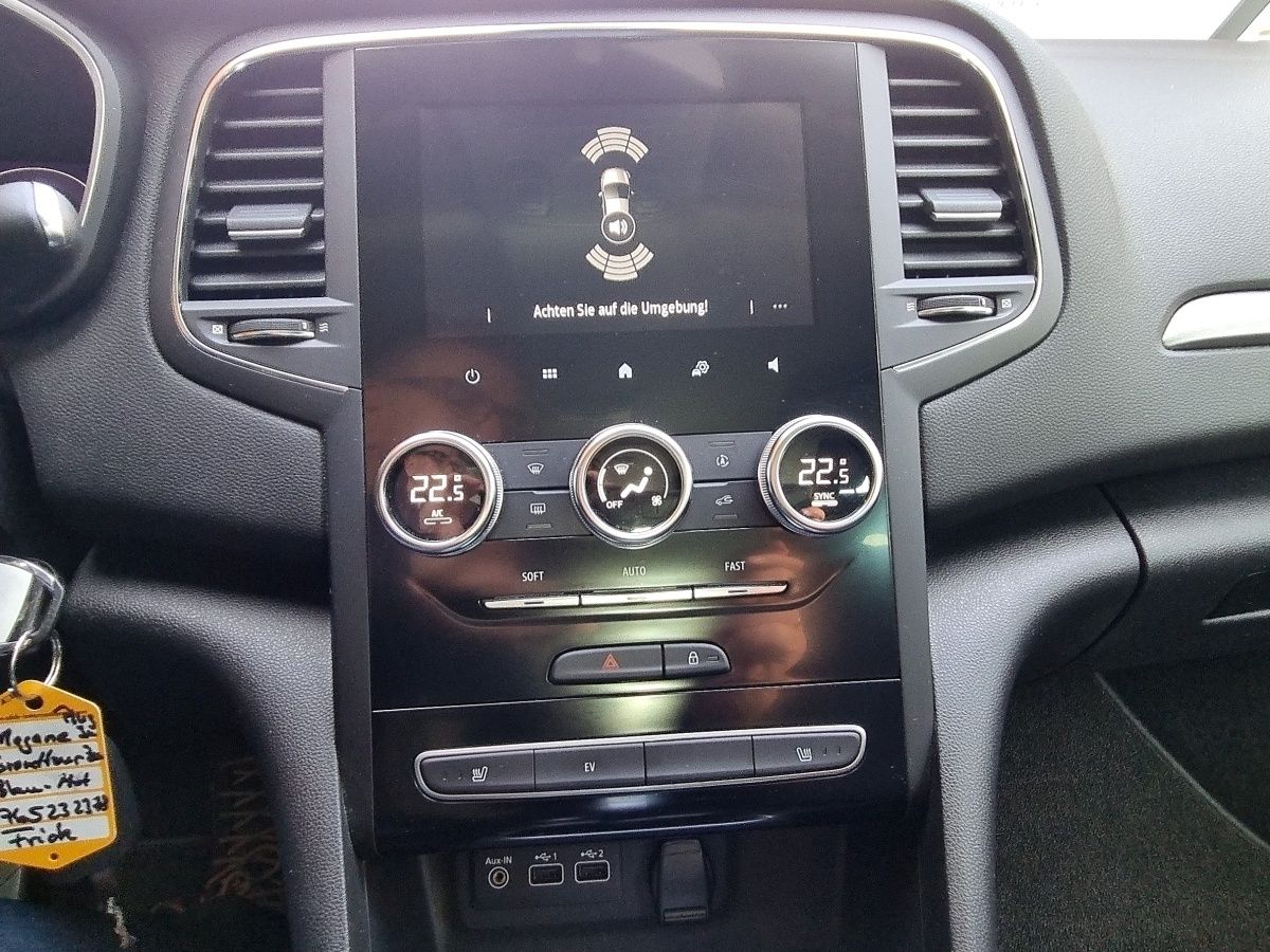 Fahrzeugabbildung Renault Megane Grandtour ZEN E-TECH PlugIn 160