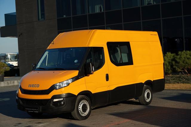 Iveco DAILY 35-140 · BRYGADÓWKA · 7 MIEJSC · BLASZAK