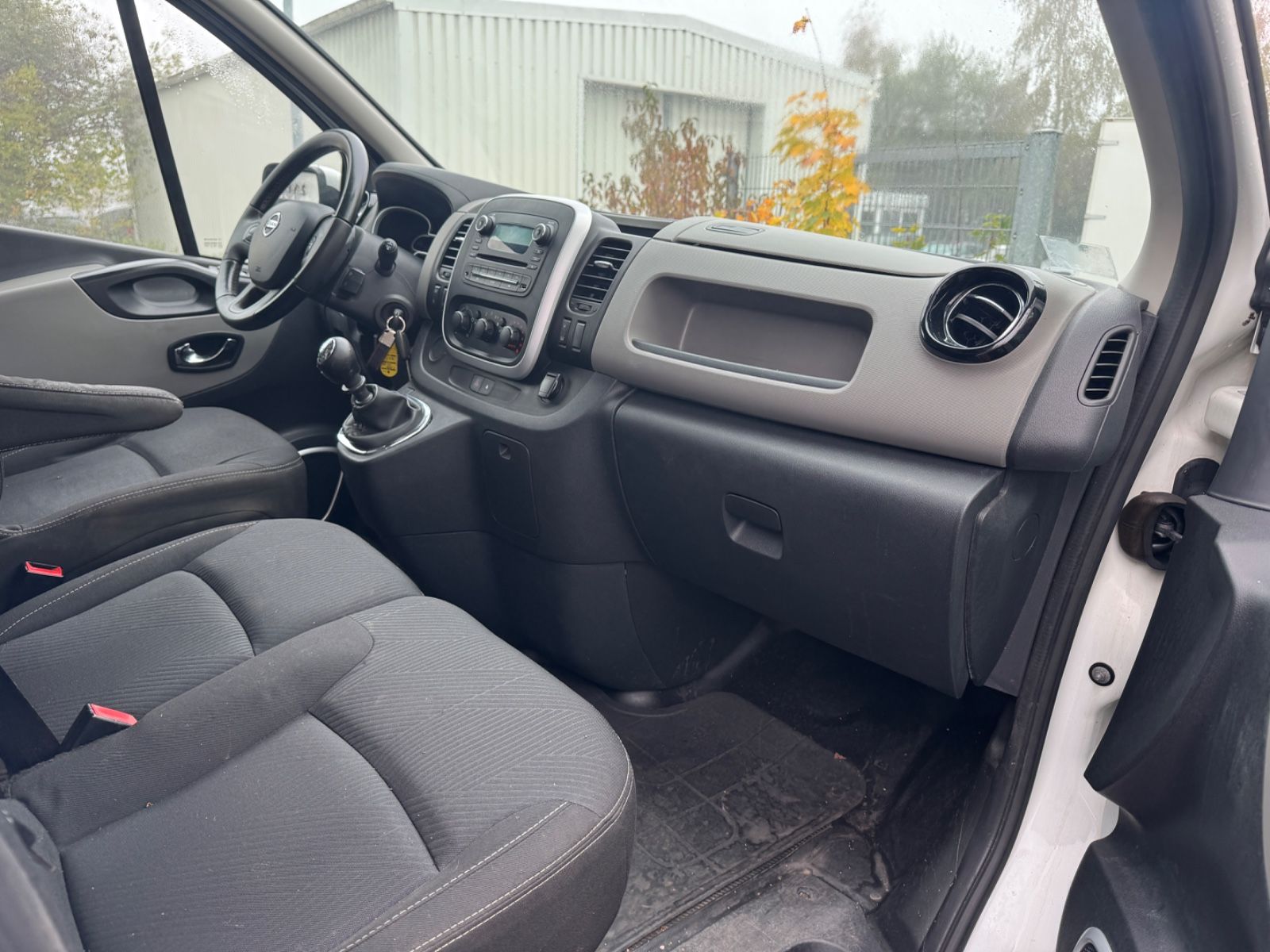 Fahrzeugabbildung Nissan NV300 Kastenwagen L1H1 2,7t PRO Klimaanlage