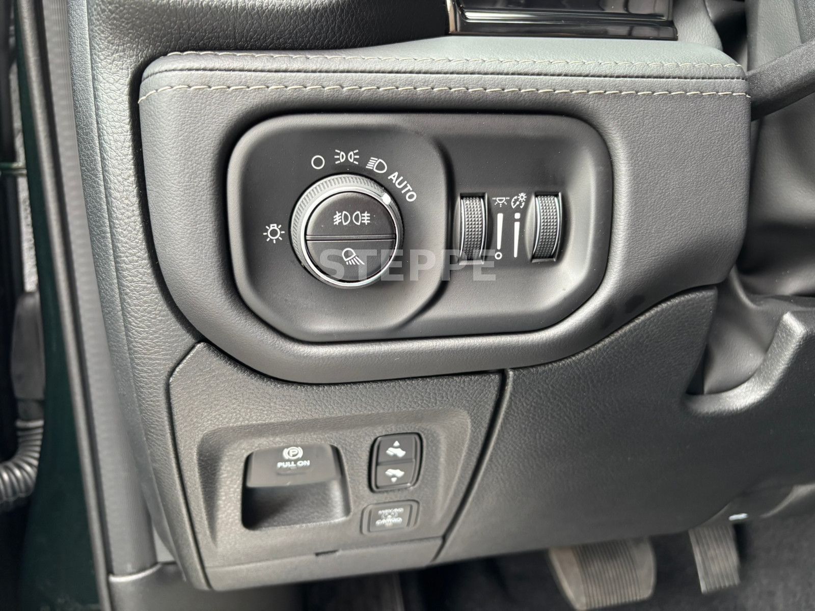 Dodge 2026 RAM 1500 Limited Night 5,7LV8 Rambox MFT
