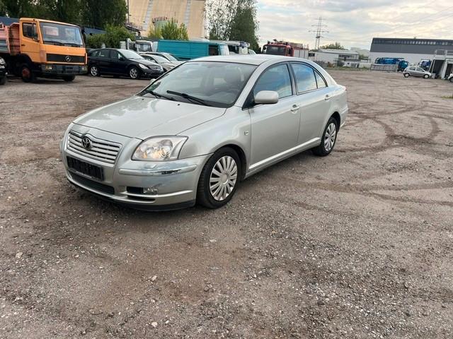 Toyota Avensis 1.8 Liftback