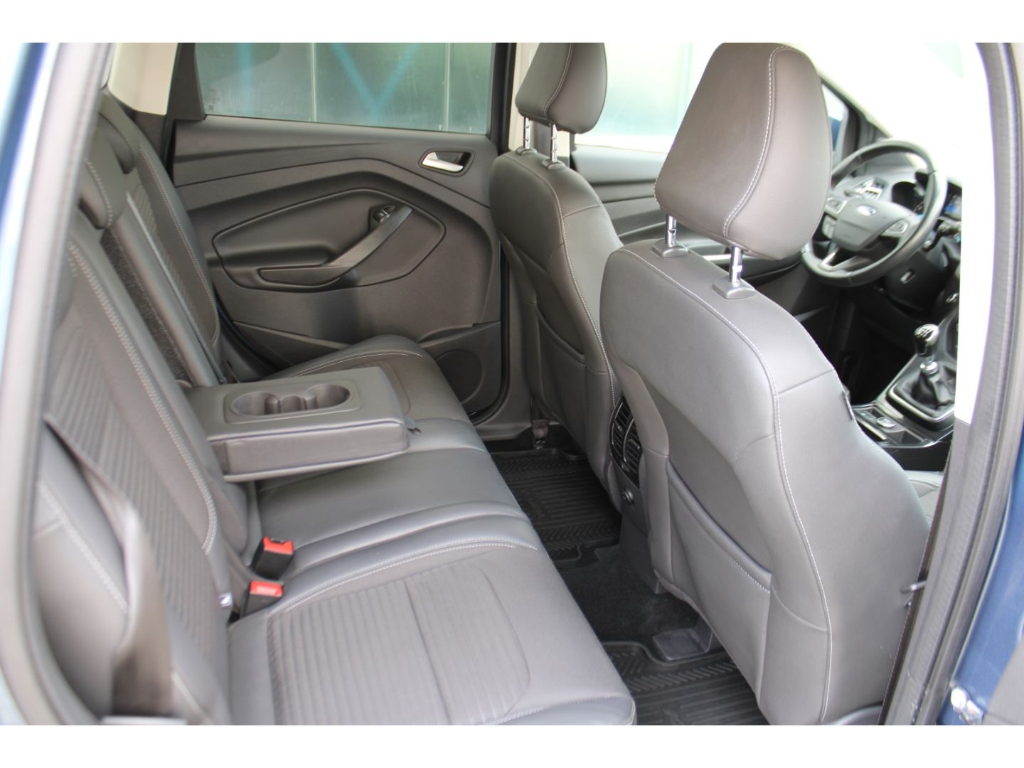 FORD Kuga 1.5 1,5 EcoBoost 2x4 Titanium Navi AHK WiPa - Image 10