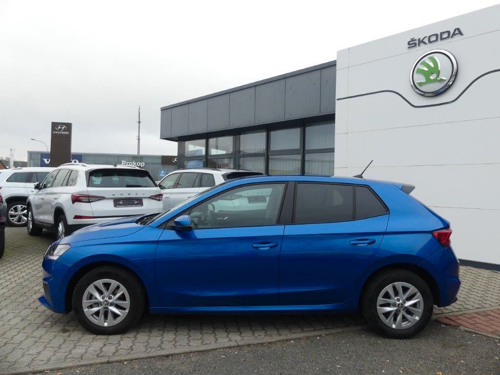 Fahrzeugabbildung SKODA Fabia 1.0l TSI AMBITION *KAM*PDC*KLIMA*SMARTLINK