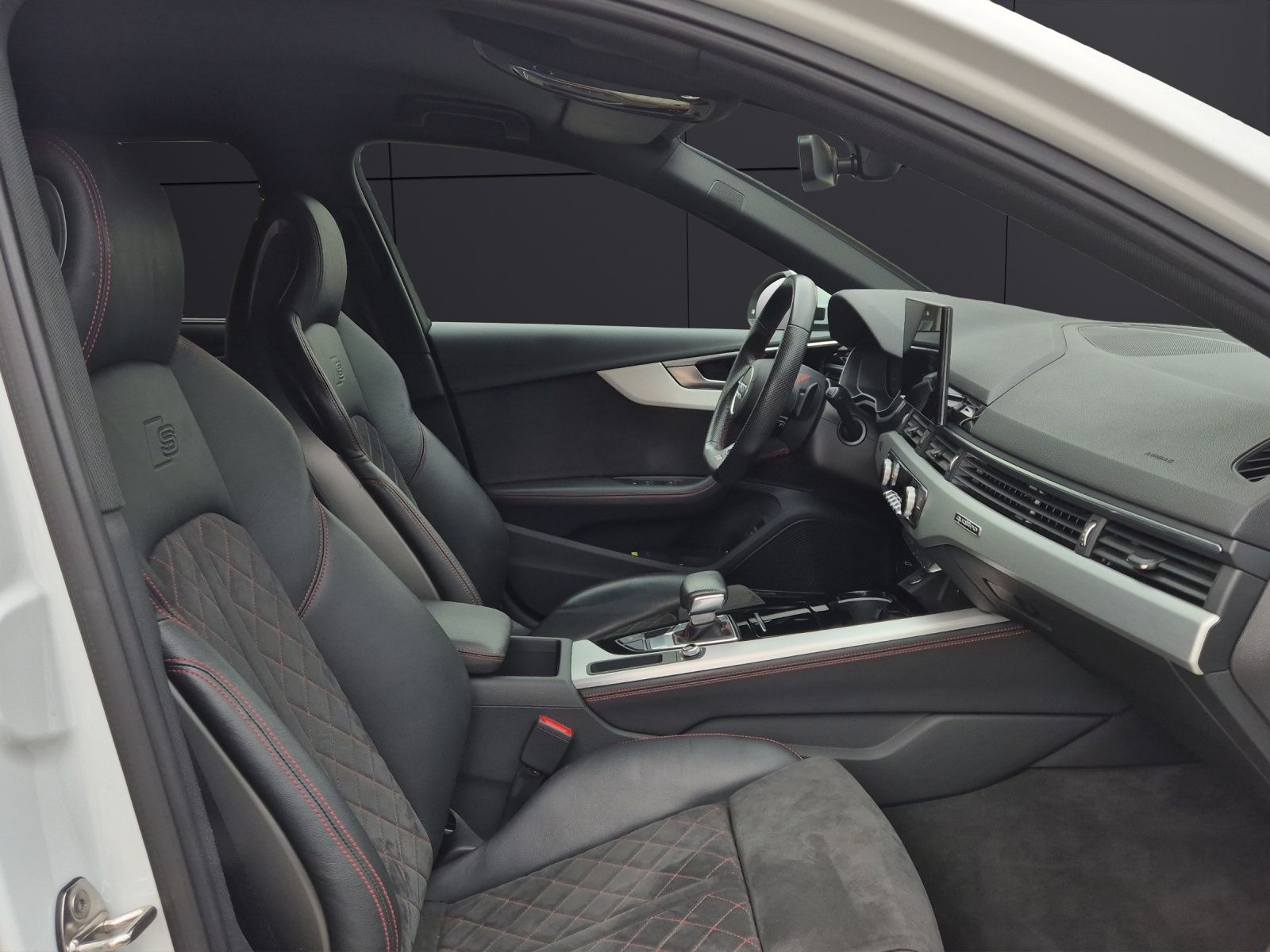 Fahrzeugabbildung Audi A4 Avant 50 TDI quattro S-line Standhzg. Matrix