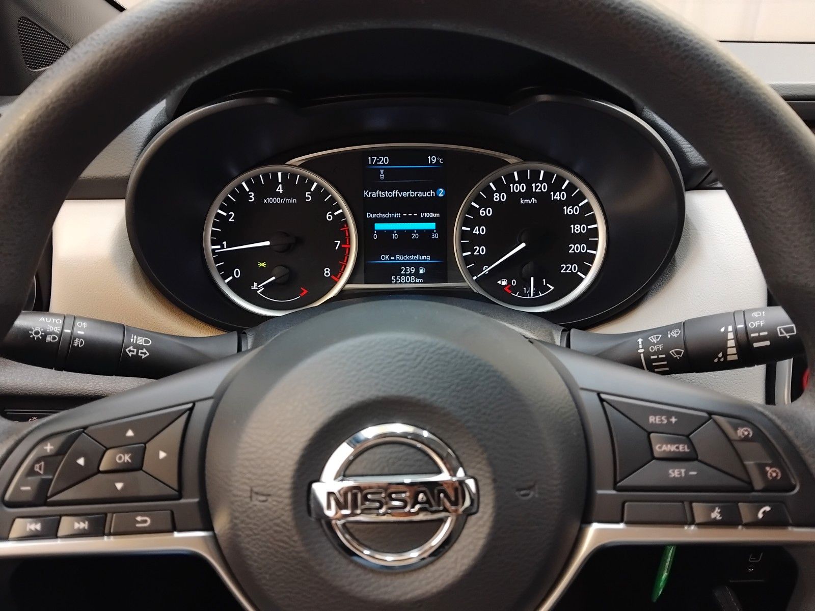 Nissan Micra (06/2020, Benzin)