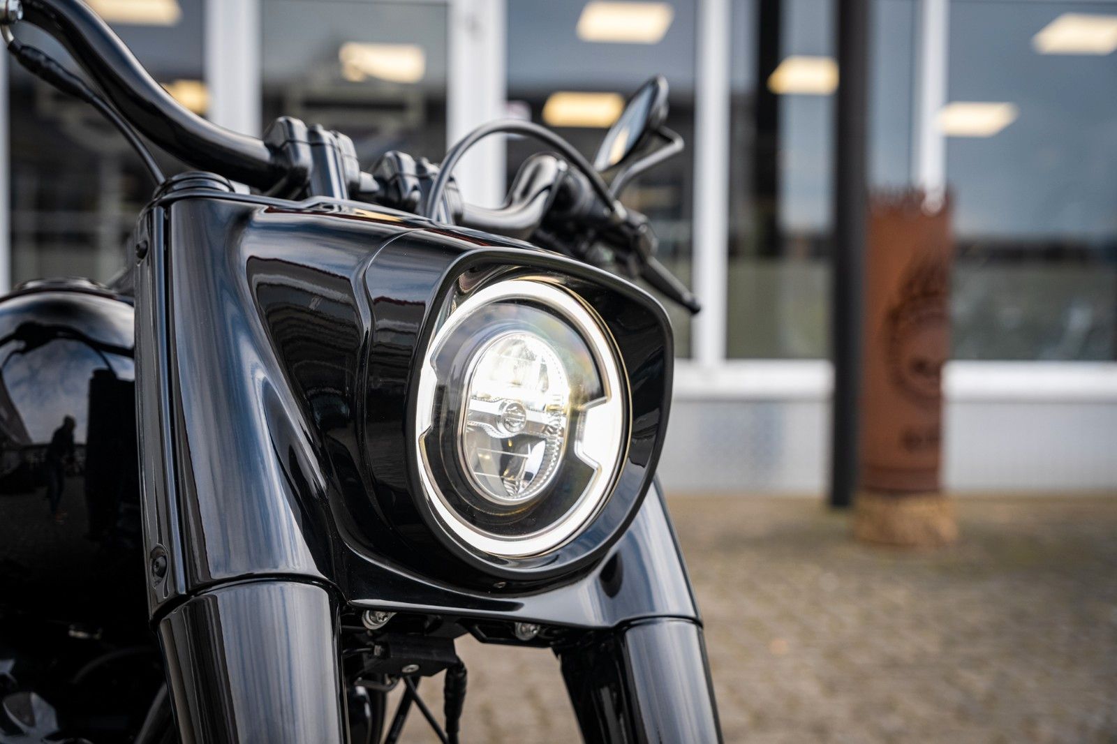 Fahrzeugabbildung Harley-Davidson ALL DARK FAT BOY FLFBS 114 MY24 -JEKILL&HYDE-