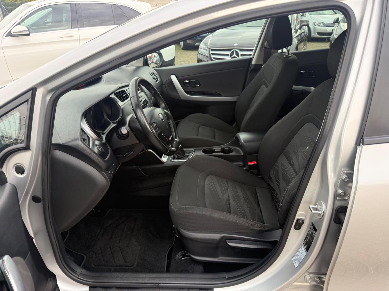 Kia cee'd Sportswagon   Attract