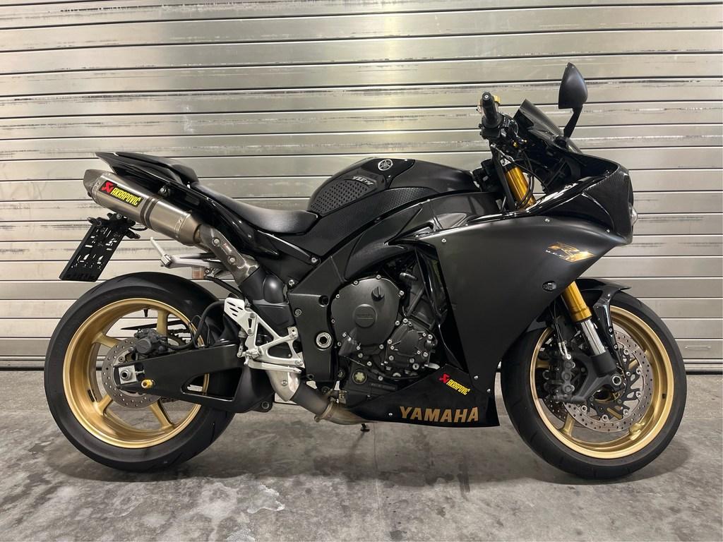 Yamaha YZF-R1 guter Zustand, Akrapovic