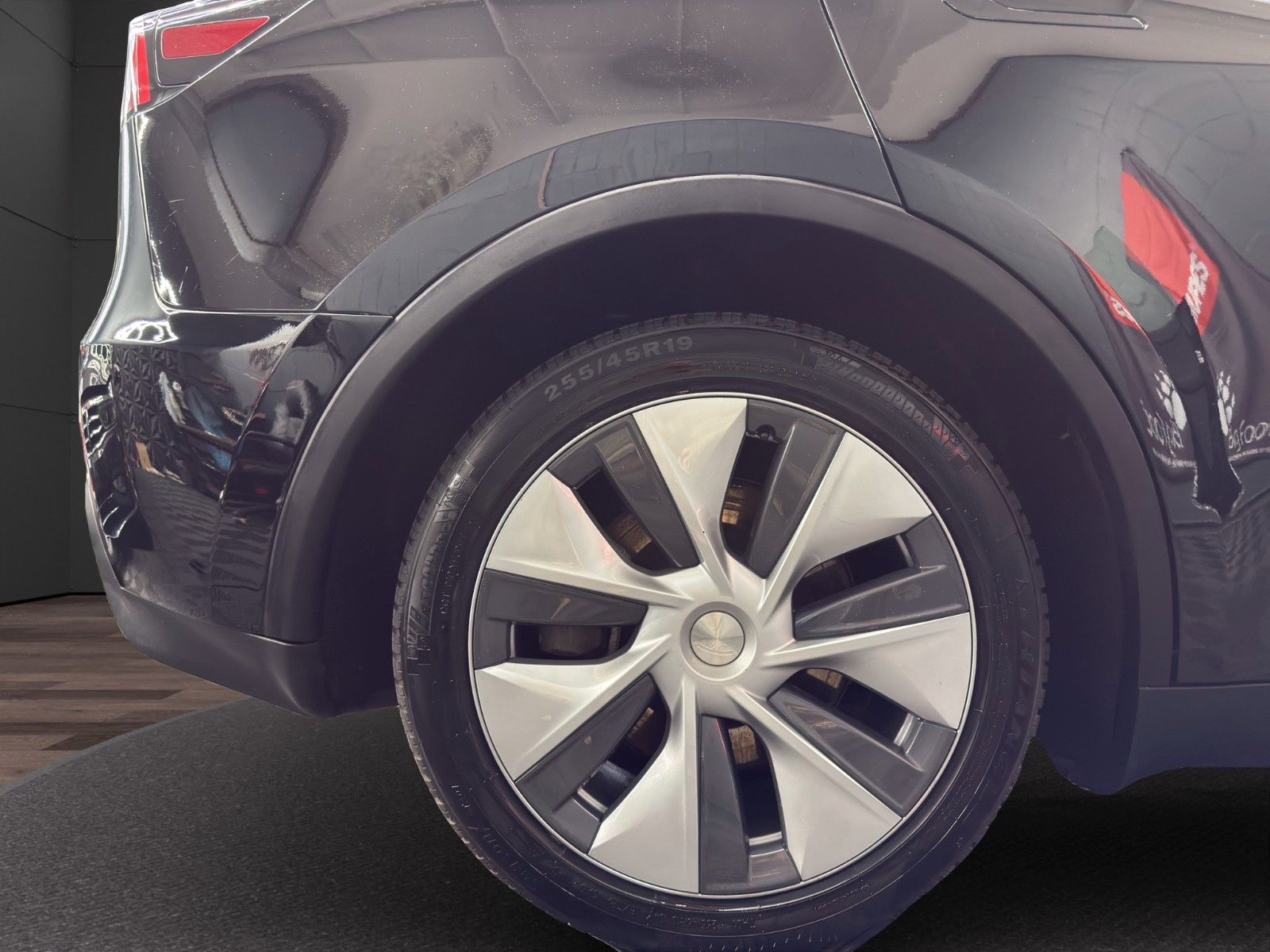 Tesla Model Y Long Range AWD foto 25