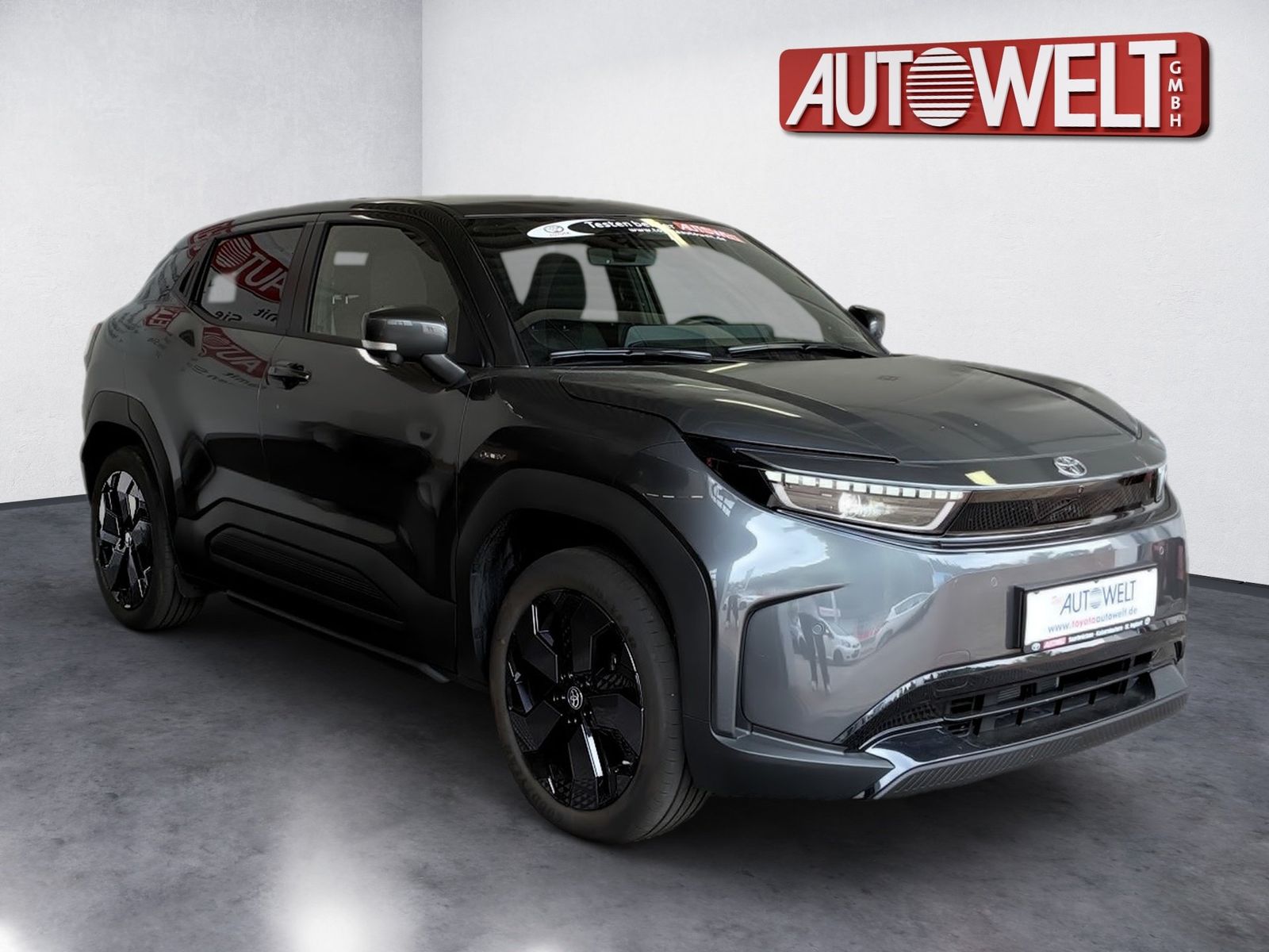 Fahrzeugabbildung Toyota Urban Cruiser Lounge 360,Kamera,LED,Matrix, Pano