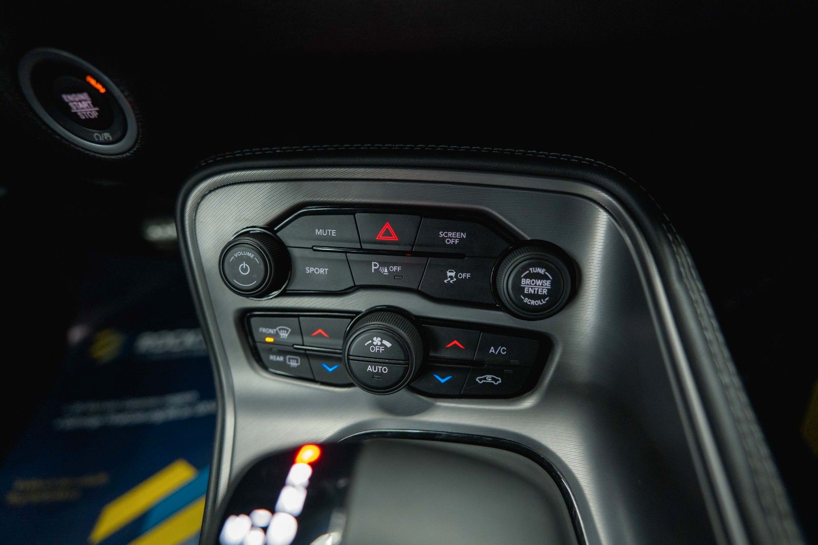 Fahrzeugabbildung Dodge Challenger 5.7 V8 R/T SRT Performance *LED*19%*