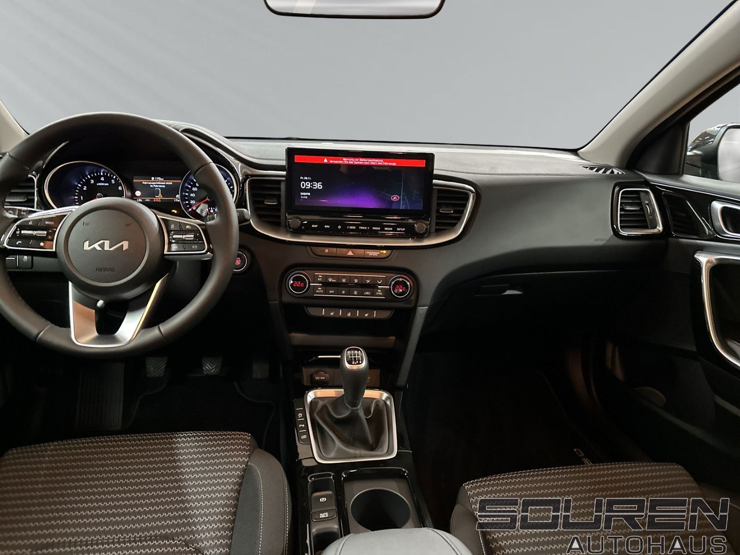 Fahrzeugabbildung Kia Ceed 1.5 T-GDI Ultimate Edition STYLE JBL + SITZ